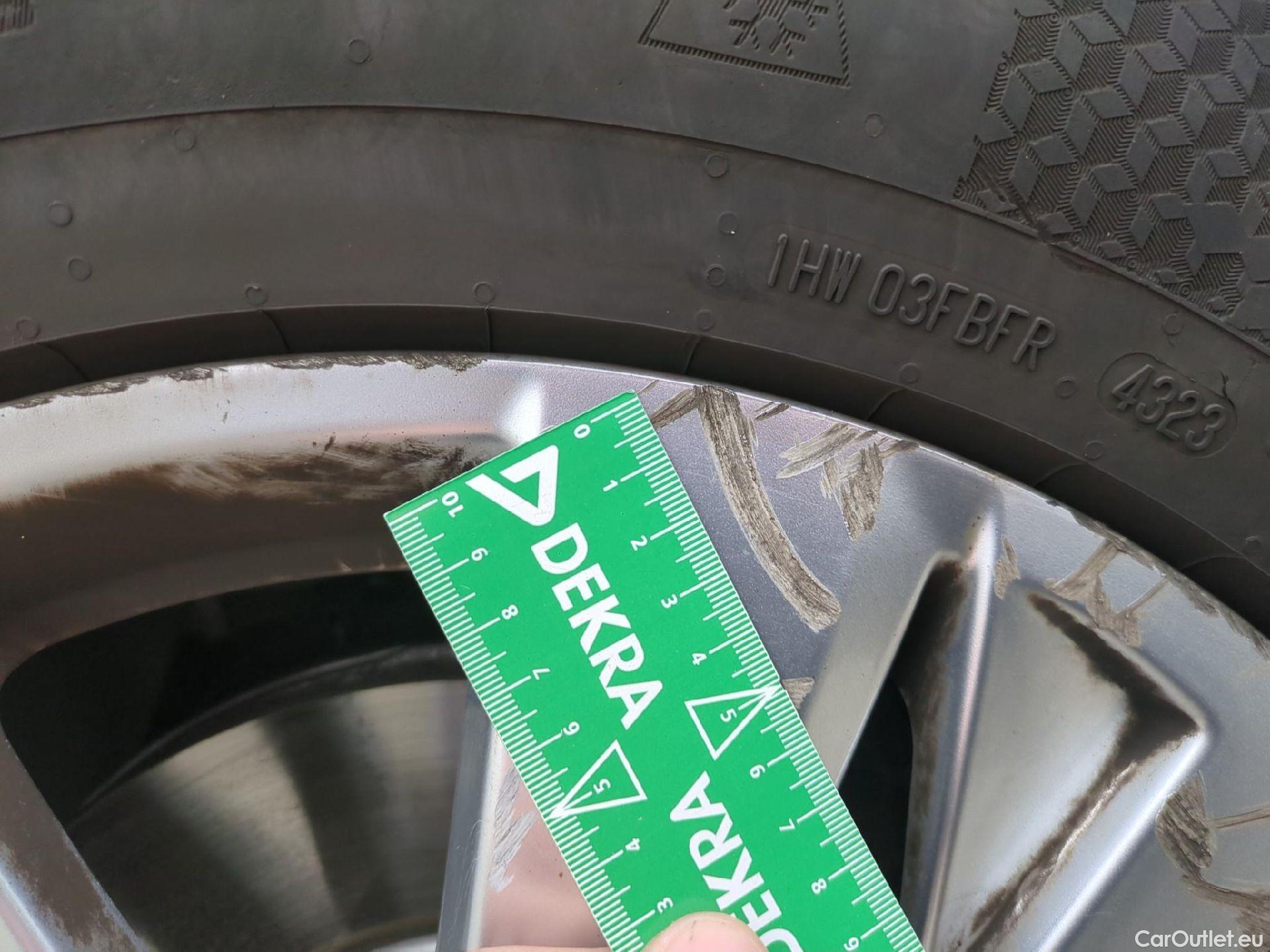  Peugeot  3008  Active Pack 1.5 HDi 130CV BVA8 E6d #39