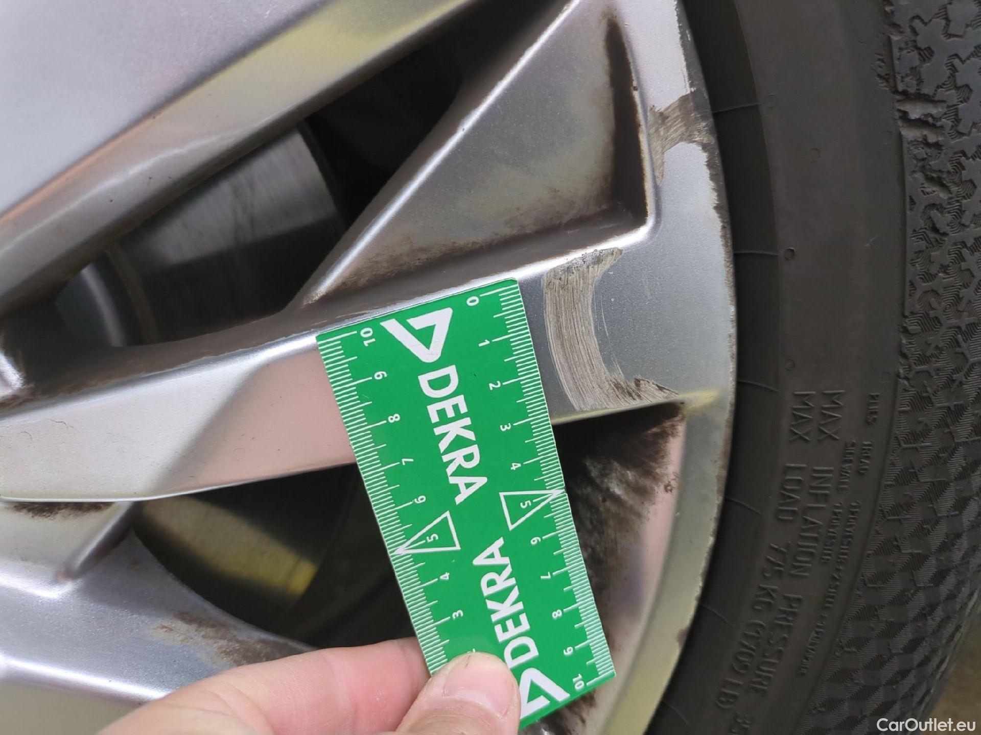  Peugeot  3008  Active Pack 1.5 HDi 130CV BVA8 E6d #8