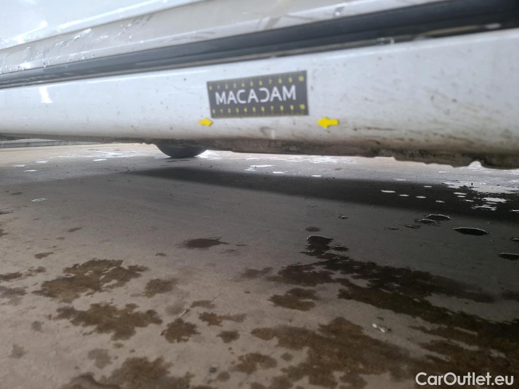  Renault  Clio RENAULT  / 2019 / 5P / Berline Business SCe 65 #4