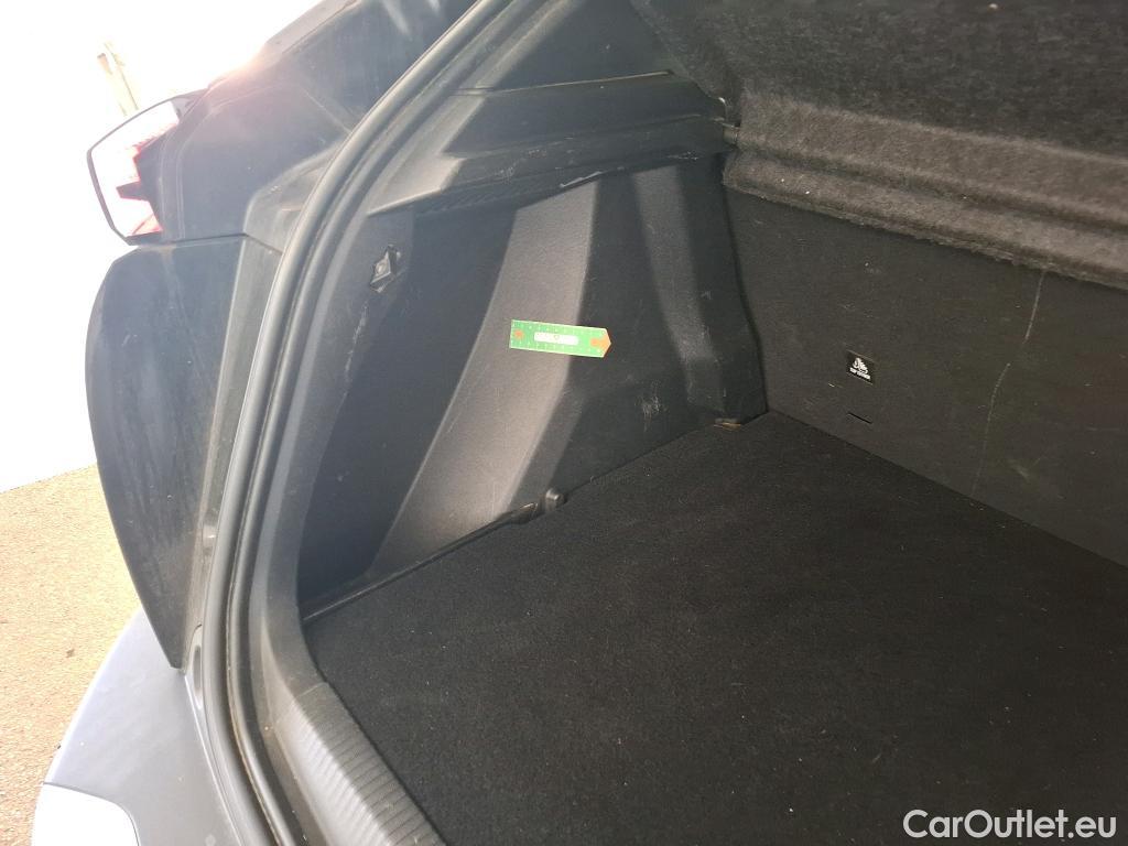  Peugeot  2008  Allure Business 1.2 PureTech 130CV BVA8 E6d #30