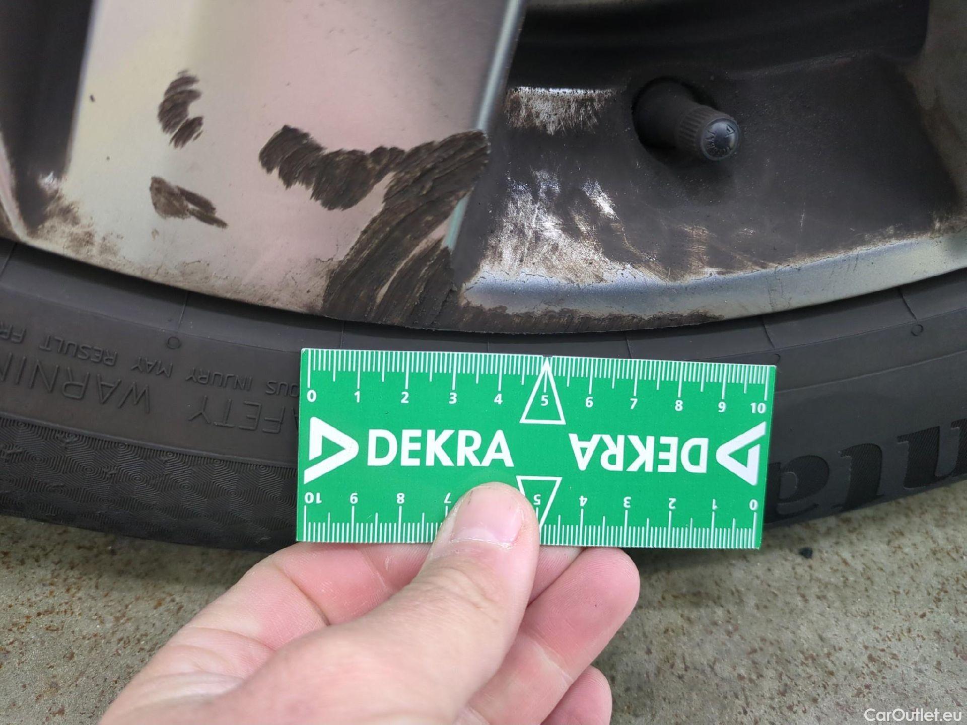  Peugeot  3008  Active Pack 1.5 HDi 130CV BVA8 E6d #5