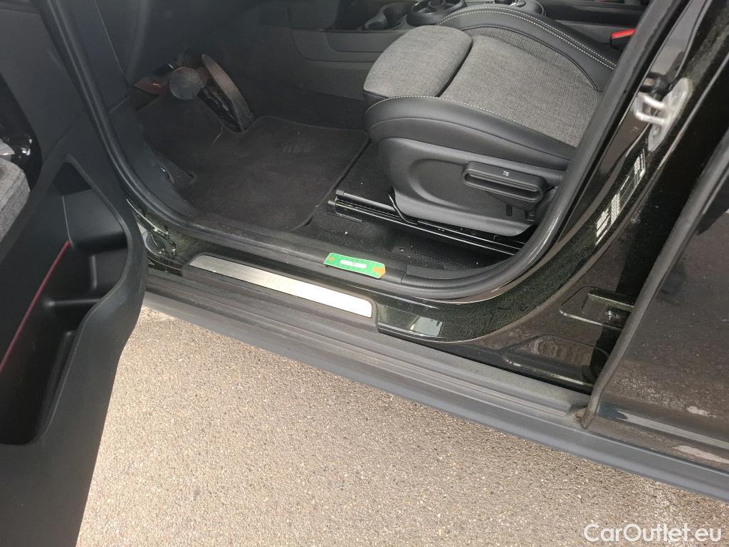  Mini  Countryman MINI  / 2020 / 5P / Crossover Cooper Essential 136 ch BVA7 #6