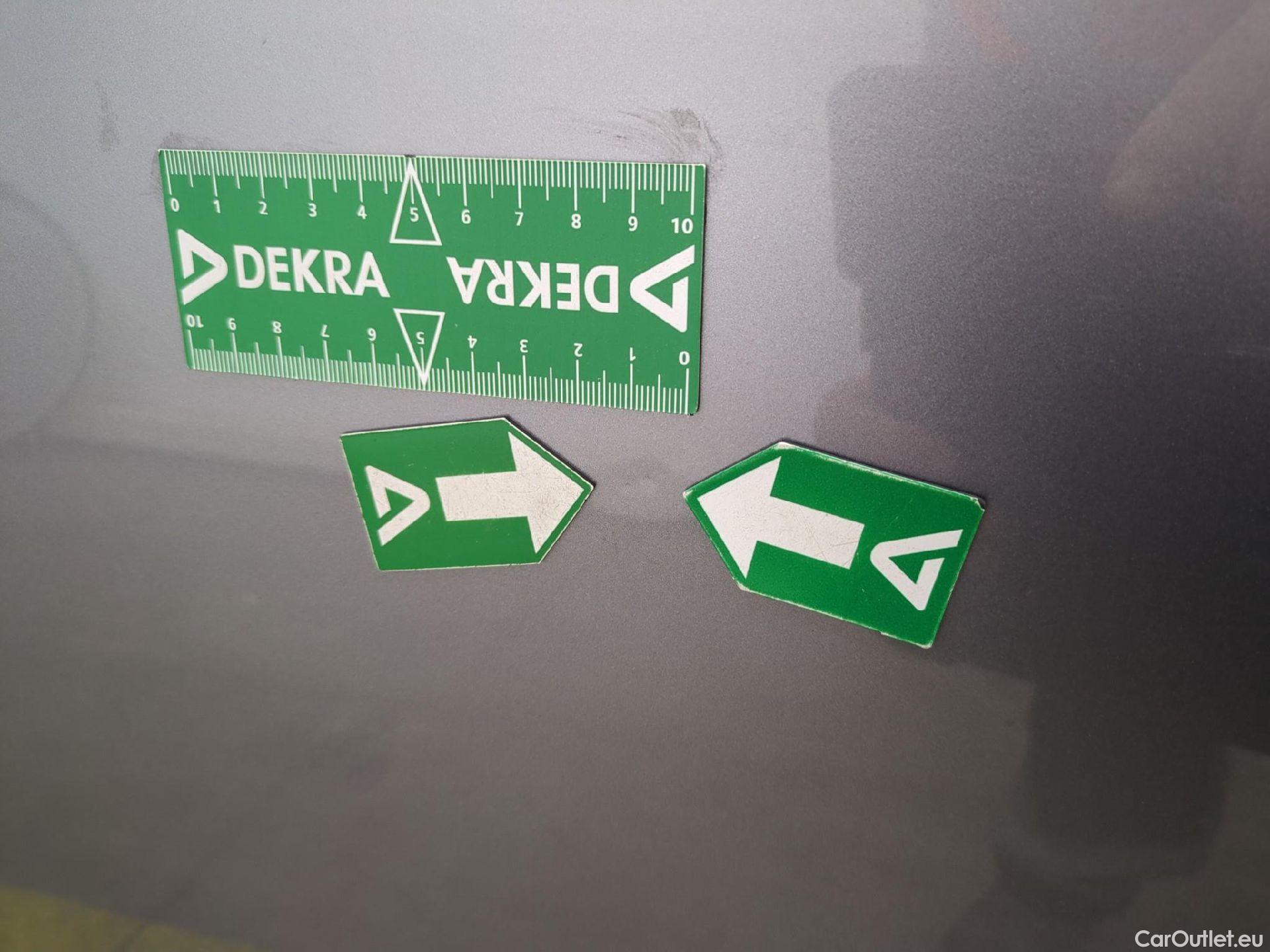  Peugeot  3008  Active Pack 1.5 HDi 130CV BVA8 E6d #61