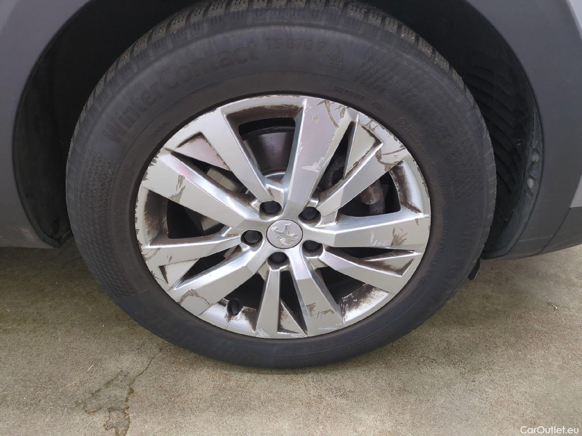  Peugeot  3008  Active Pack 1.5 HDi 130CV BVA8 E6d #36