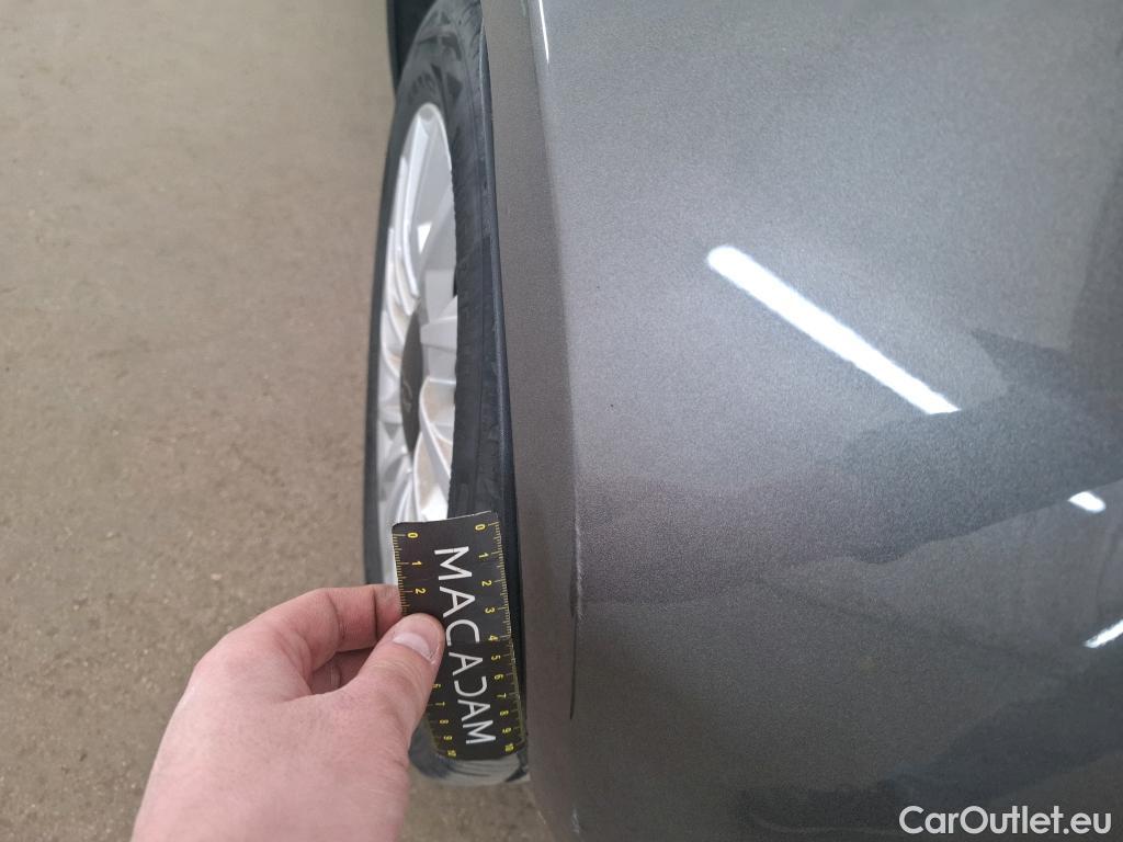  Fiat  500 FIAT   2015  3P  Berline Hybrid 10 BSG 70 ch Dolcevita #4