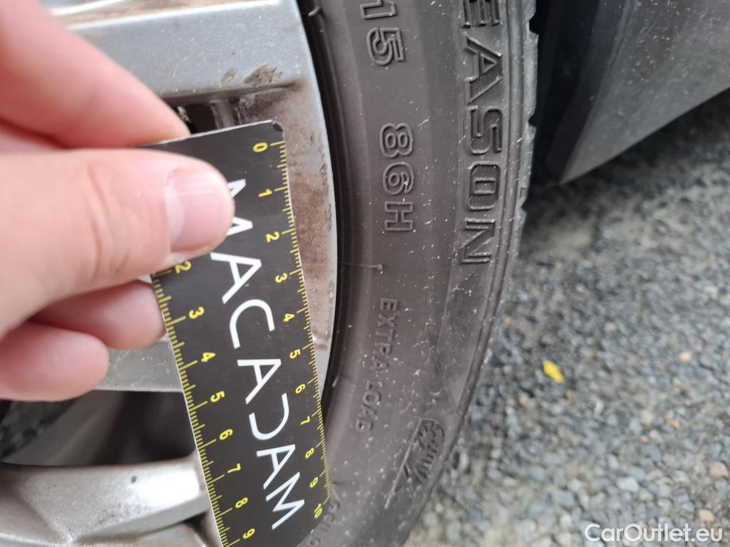  Fiat  500 FIAT   2015  3P  Berline Hybrid 10 BSG 70 ch Dolcevita #30