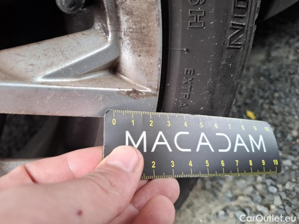  Fiat  500 FIAT   2015  3P  Berline Hybrid 10 BSG 70 ch Dolcevita #29