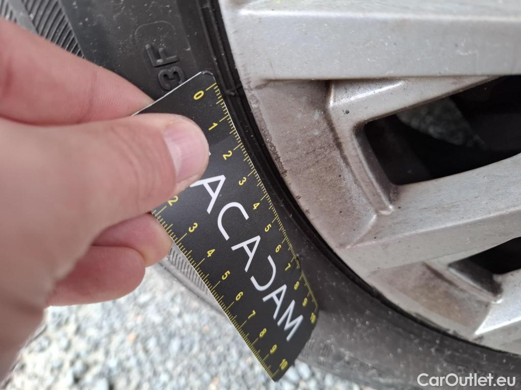  Fiat  500 FIAT   2015  3P  Berline Hybrid 10 BSG 70 ch Dolcevita #27