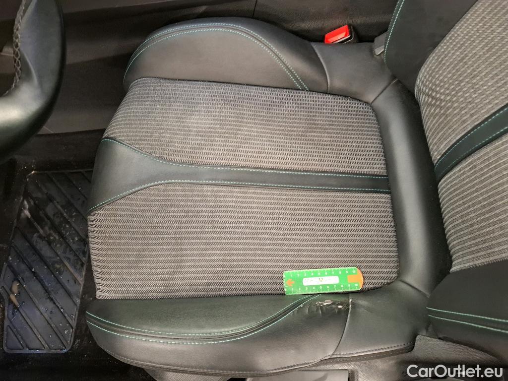  Peugeot  5008  Allure Pack 1.2 PureTech 130CV BVA8 7 Sieges E6d / GARANTIE STELLANTIS 10 ANS VOIR PHOTO 2 #7