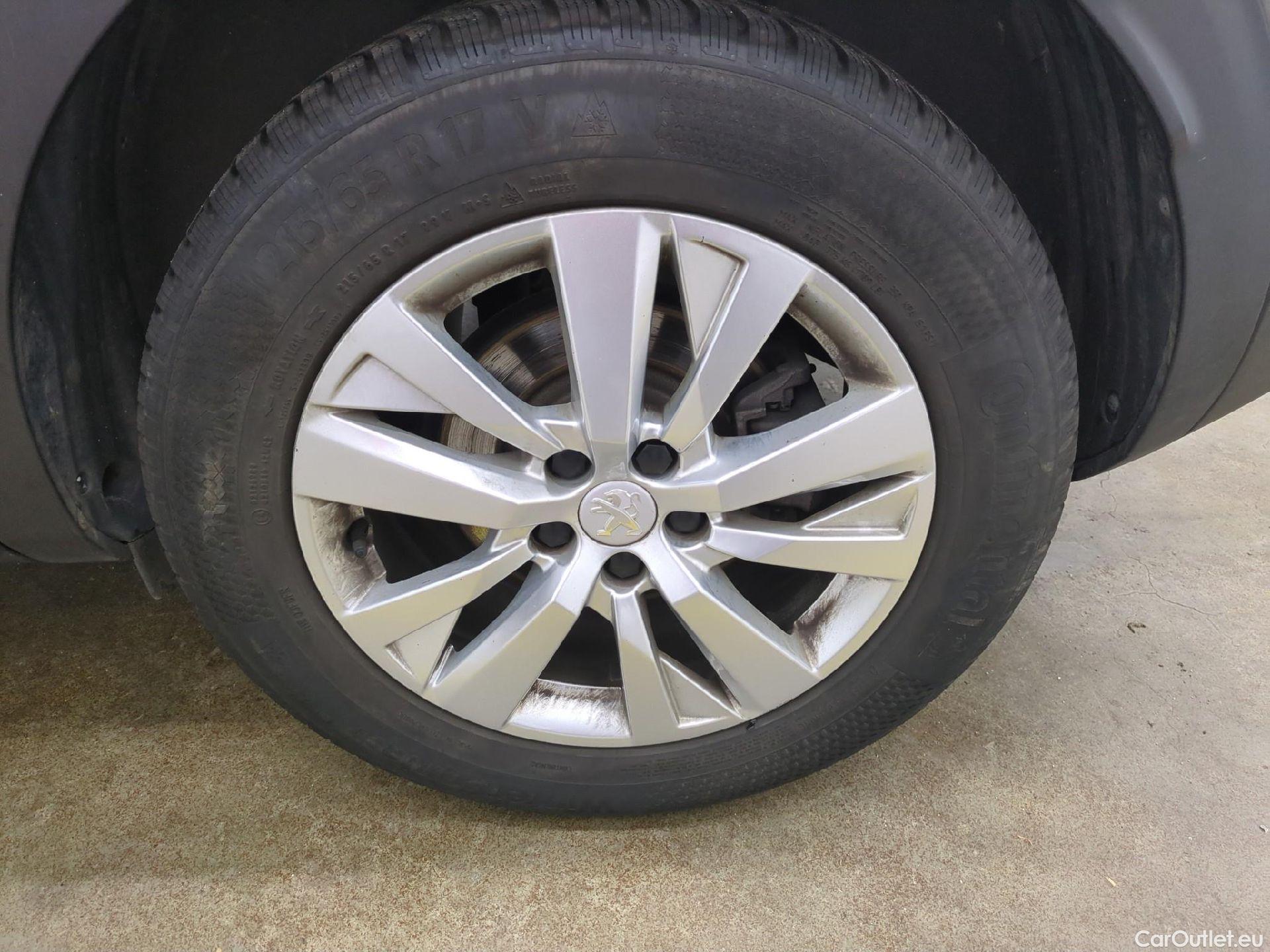  Peugeot  3008  Active Pack 1.5 HDi 130CV BVA8 E6d #25