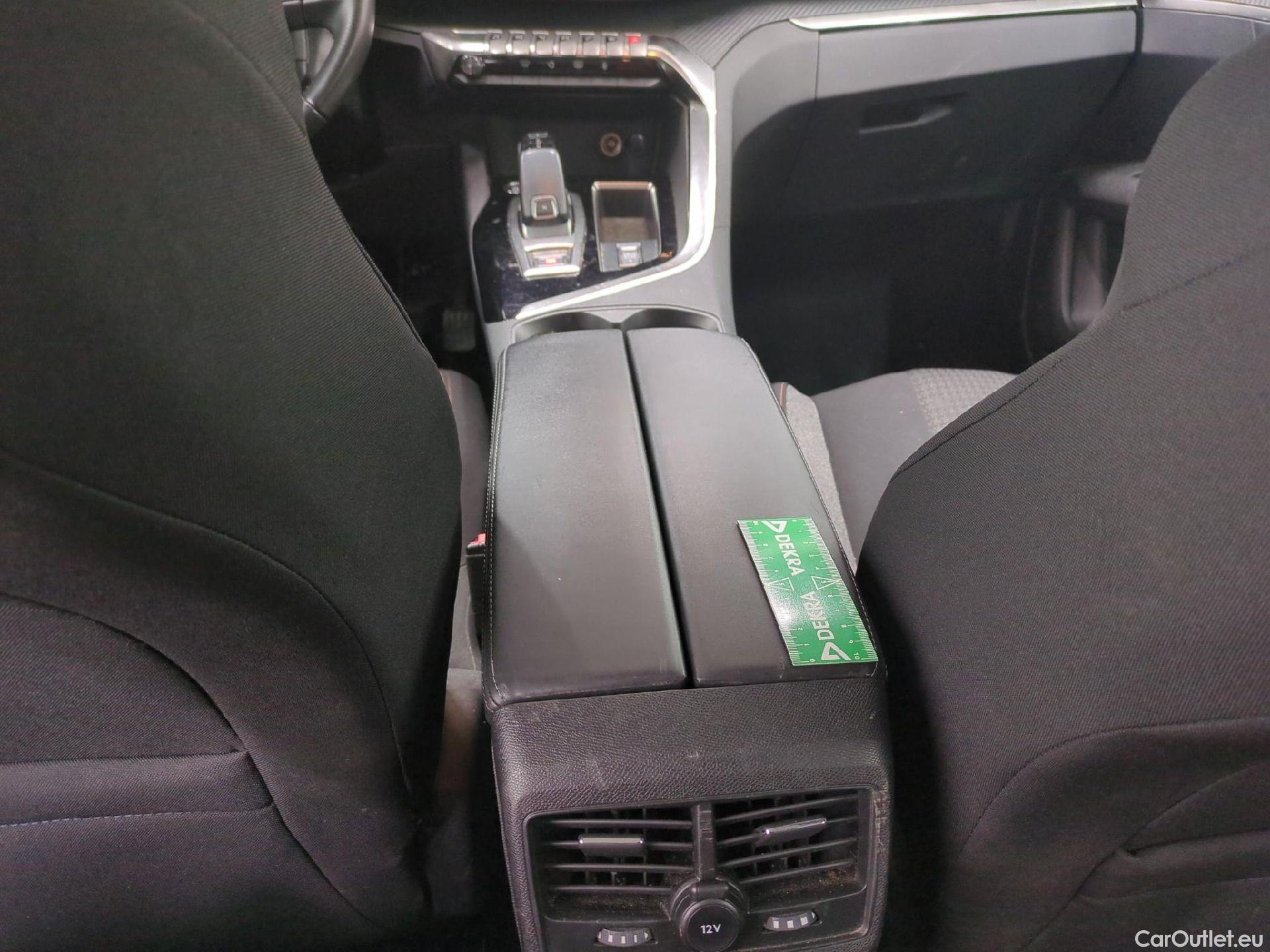  Peugeot  3008  Active Pack 1.5 HDi 130CV BVA8 E6d #19