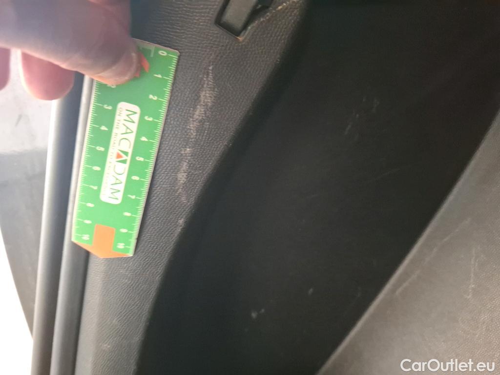  Peugeot  2008  Allure Business 1.2 PureTech 130CV BVA8 E6d #33