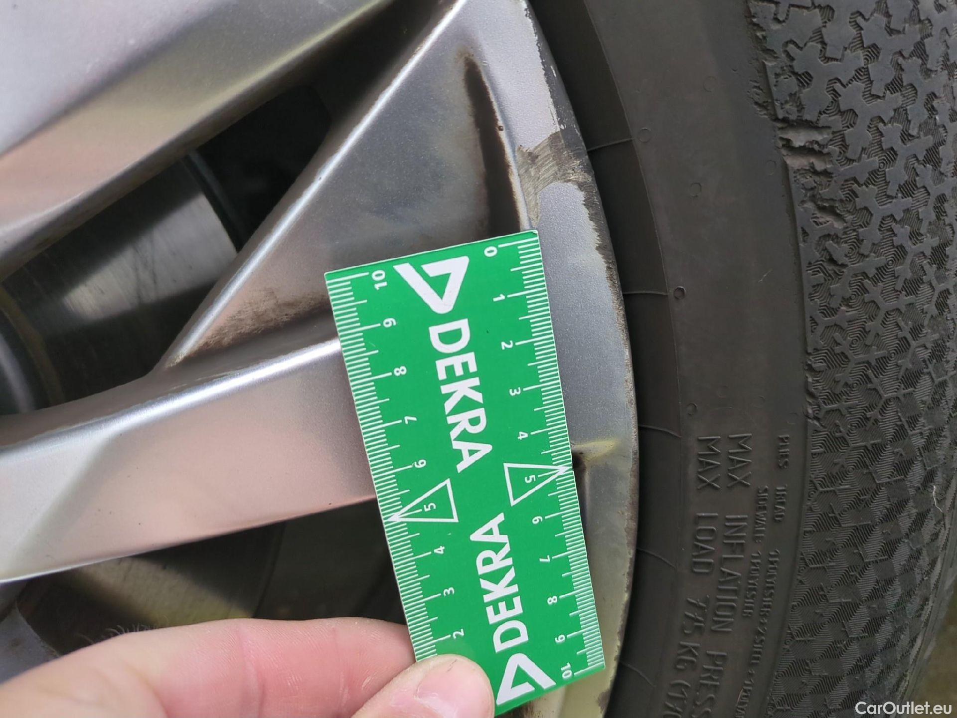  Peugeot  3008  Active Pack 1.5 HDi 130CV BVA8 E6d #7