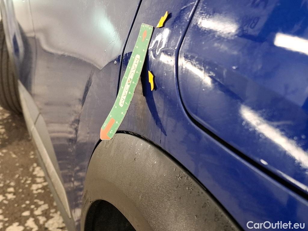  Renault  Captur RENAULT  / 2019 / 5P / SUV Intens E-Tech hybride recharg 160 - 21 #13