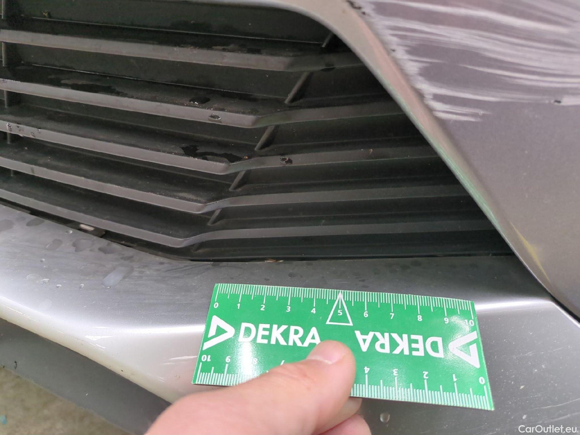  Peugeot  3008  Active Pack 1.5 HDi 130CV BVA8 E6d #47