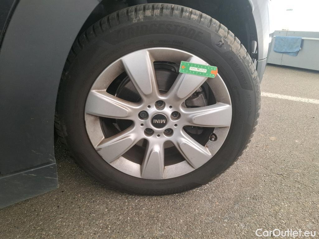  Mini  Countryman MINI  / 2020 / 5P / Crossover Cooper Essential 136 ch BVA7 #15