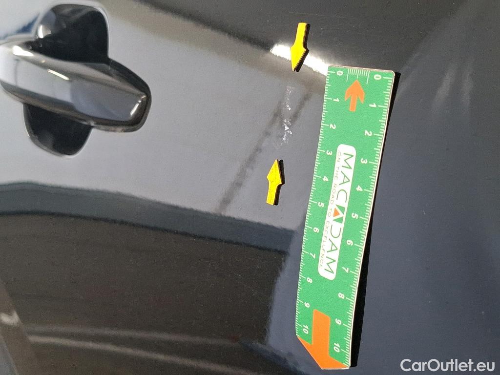  Peugeot  2008  Allure Business 1.2 PureTech 130CV BVA8 E6d #40