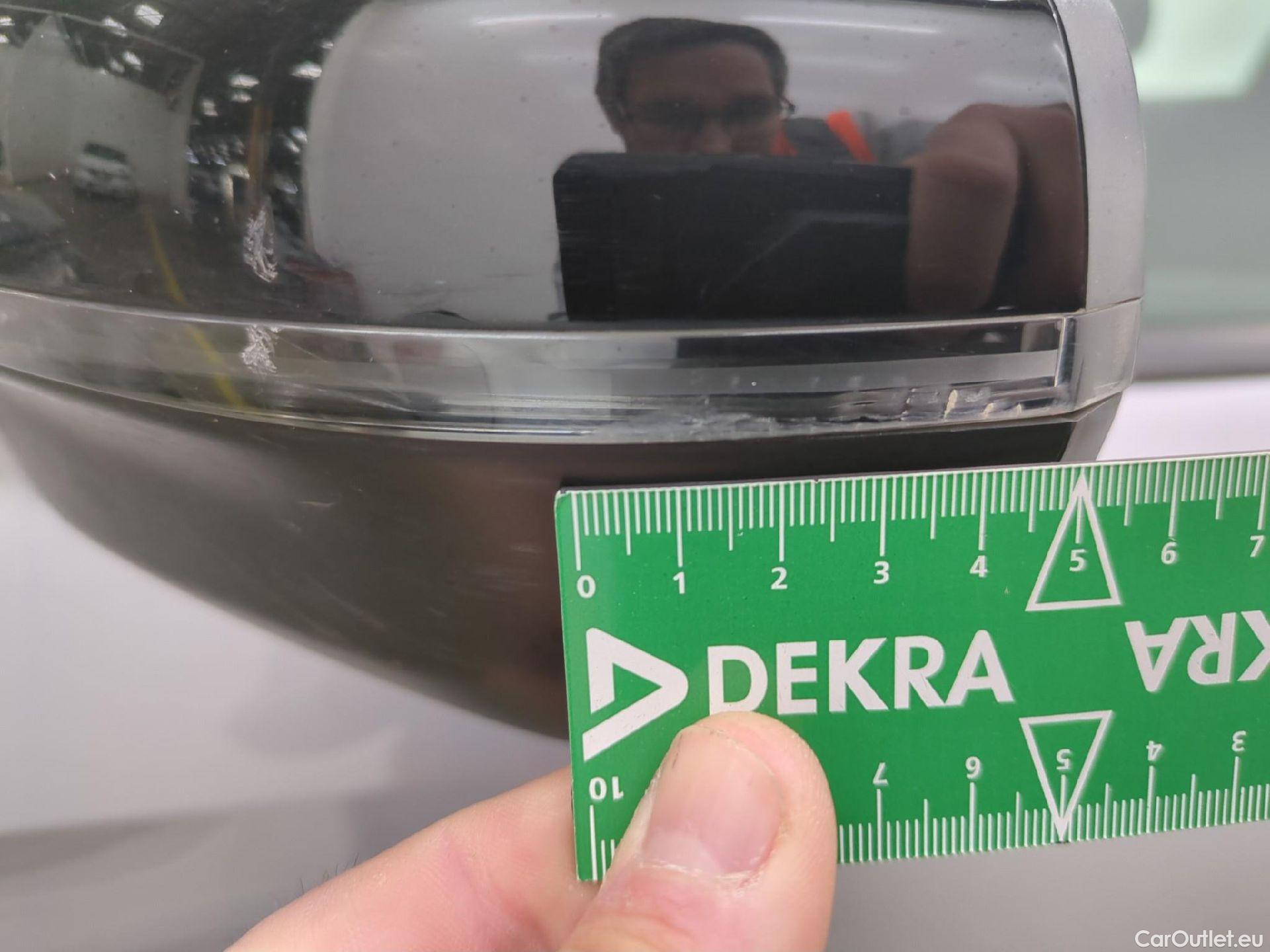  Peugeot  3008  Active Pack 1.5 HDi 130CV BVA8 E6d #54