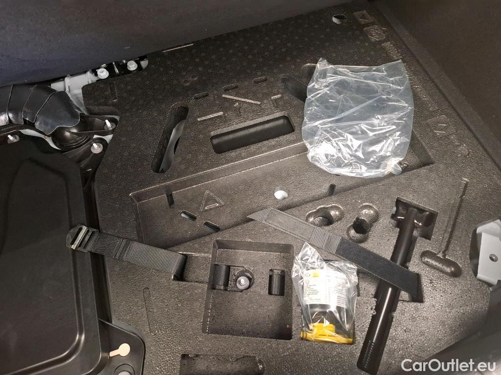  Renault  Clio  V Business 1.6 E-TECH Hybrid 140CV BVA6 E6d #9