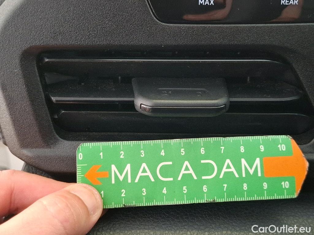  Volkswagen  Caddy VOLKSWAGEN  Cargo / 2020 / 4P / Fourgonnette 2.0 TDI 75ch Business #28