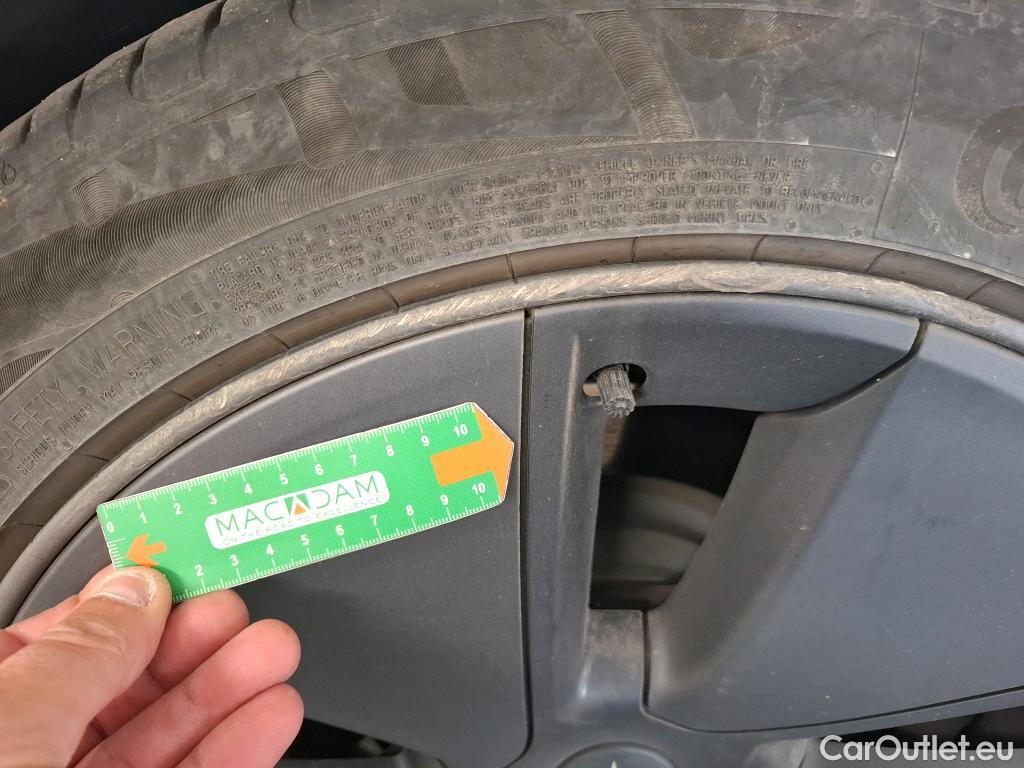  Tesla  Model 3 TESLA  / 2018 / 4P / Berline Propulsion #8