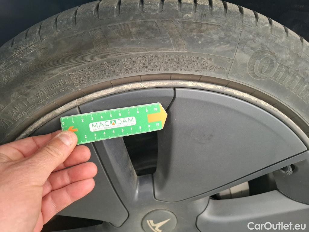  Tesla  Model 3 TESLA  / 2018 / 4P / Berline Propulsion #4