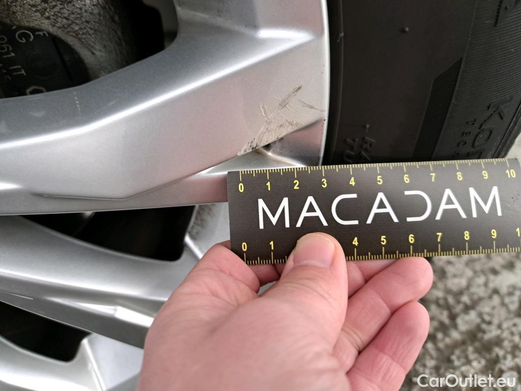  Volkswagen  Tiguan VOLKSWAGEN  / 2020 / 5P / SUV 1.5 TSI 150 DSG7 Life Busines #19