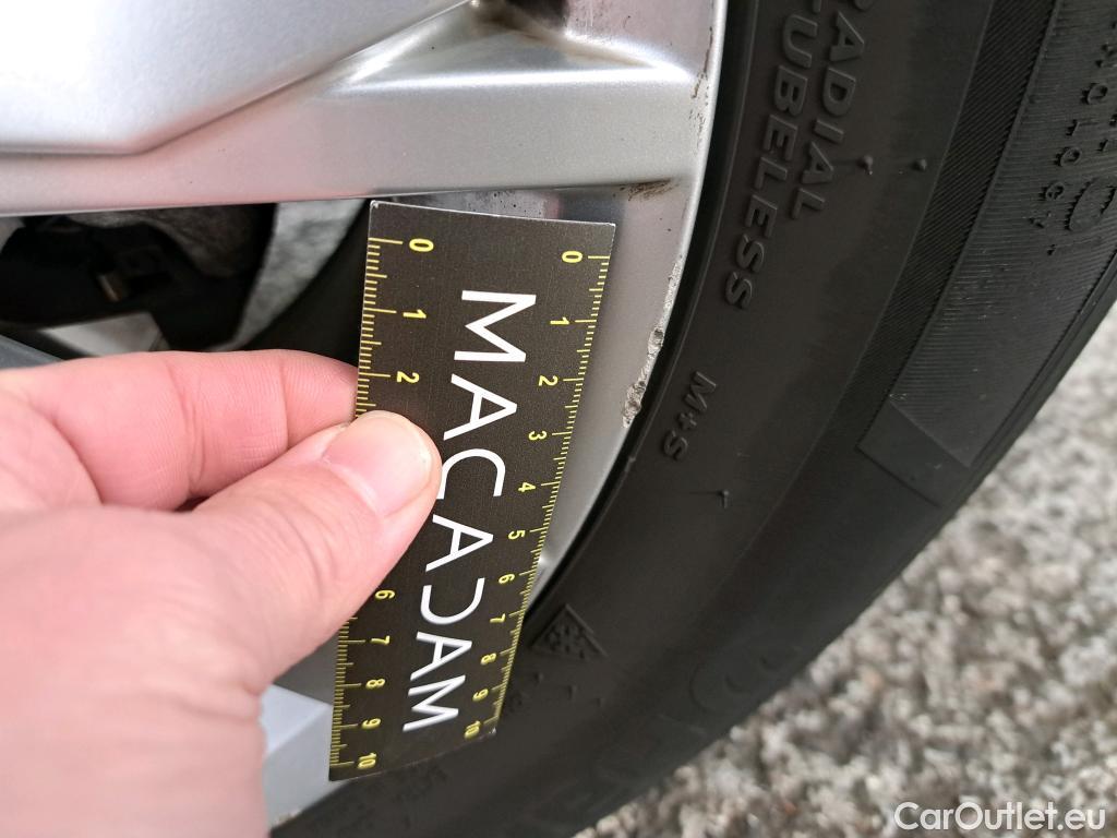  Volkswagen  Tiguan VOLKSWAGEN  / 2020 / 5P / SUV 1.5 TSI 150 DSG7 Life Busines #20