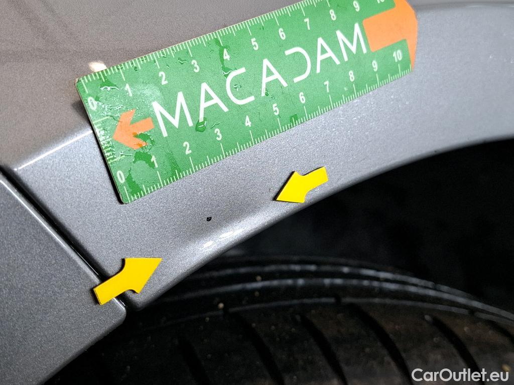  Bmw  Serie 1 BMW Série 1 / 2019 / 5P / Berline 116i DKG7 Business Design #30