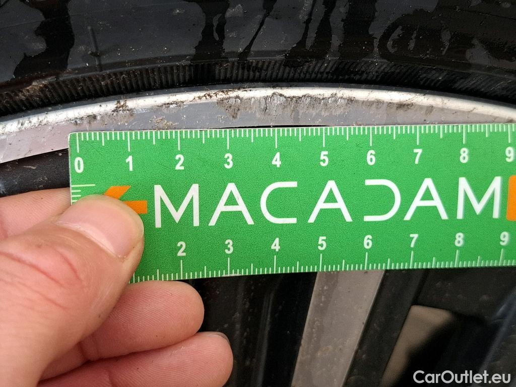  Bmw  Serie 1 BMW Série 1 / 2019 / 5P / Berline 116i DKG7 Business Design #21