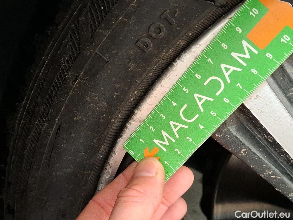  Bmw  Serie 1 BMW Série 1 / 2019 / 5P / Berline 116i DKG7 Business Design #23