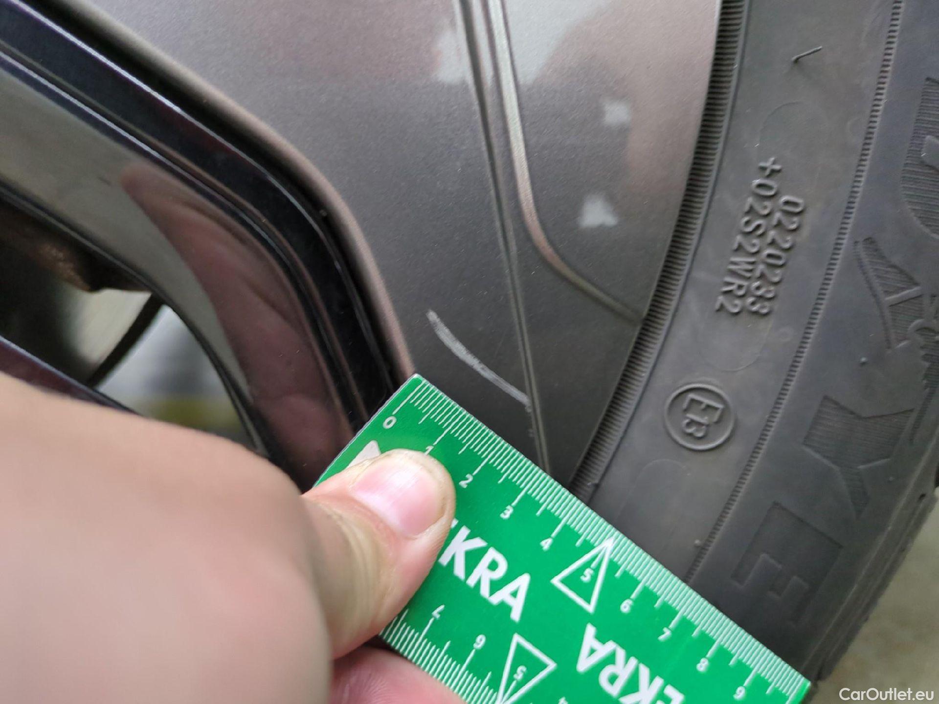  Citroen  C4 CITROEN  X / 2022 / 4P / Berline PureTech 130 S&S EAT8 Feel Pack #5