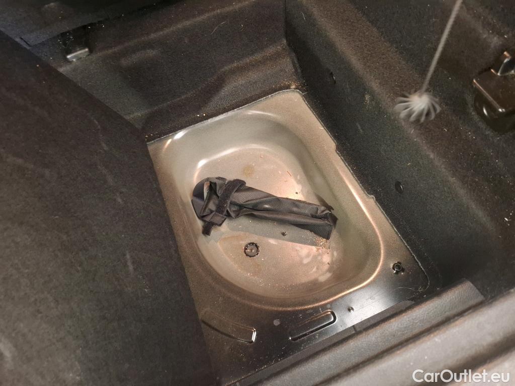  Mini  Cooper MINI Mini / 2014 / 5P / Berline  Edition Greenwich 136 ch BVA7 #62