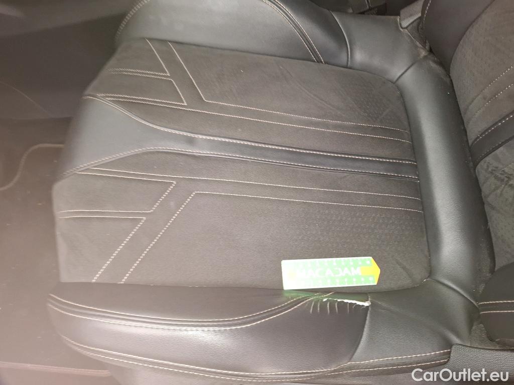  Peugeot  5008  GT 1.2 PureTech 130CV BVA8 7 Sieges E6d #13