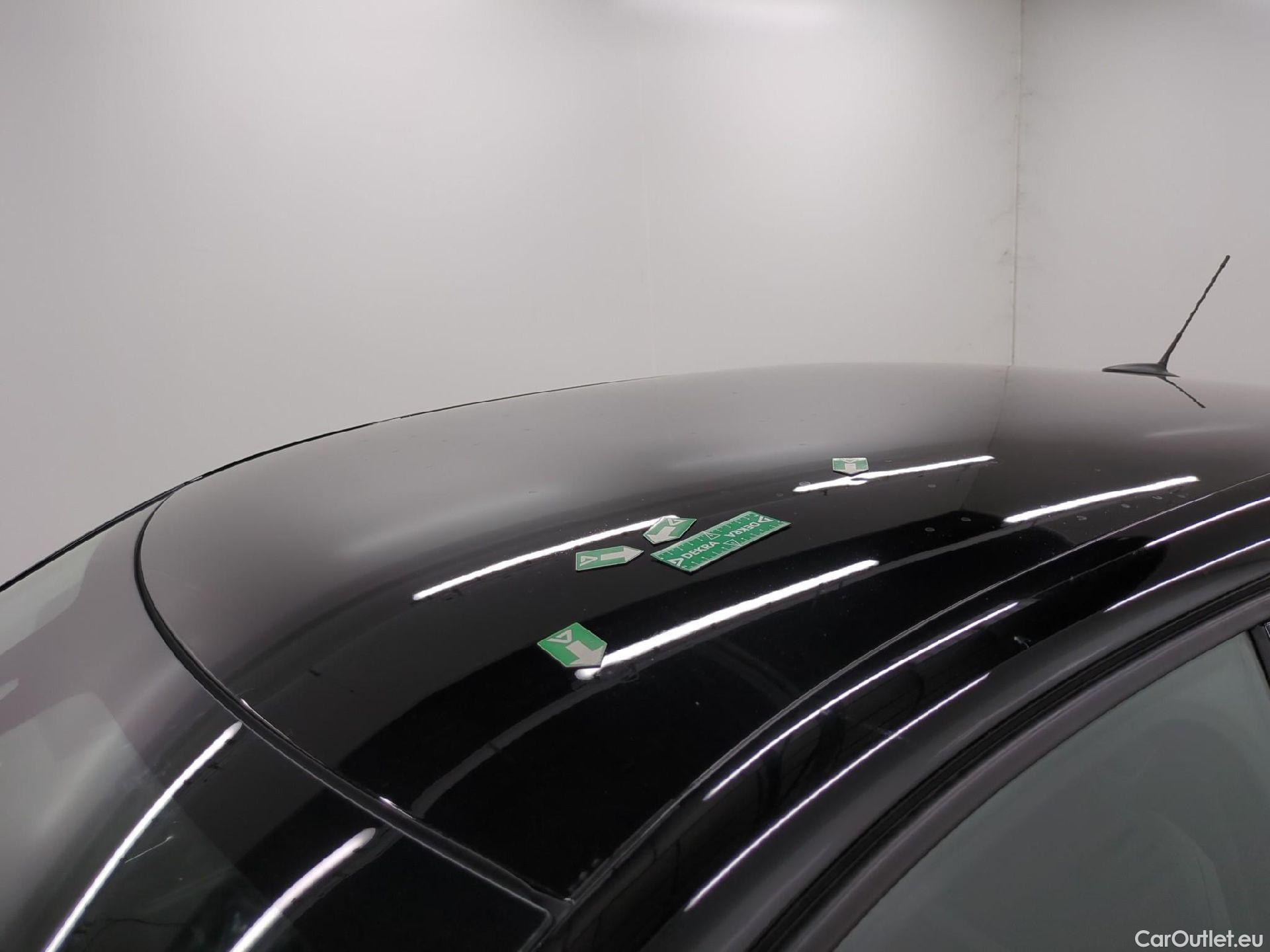  Citroen  C4 CITROEN  X / 2022 / 4P / Berline PureTech 130 S&S EAT8 Feel Pack #22