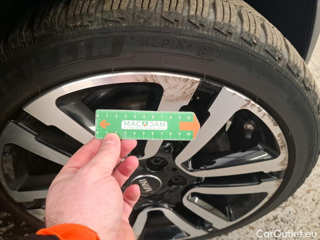  Mini  Cooper MINI Mini / 2014 / 5P / Berline  Edition Greenwich 136 ch BVA7 #54