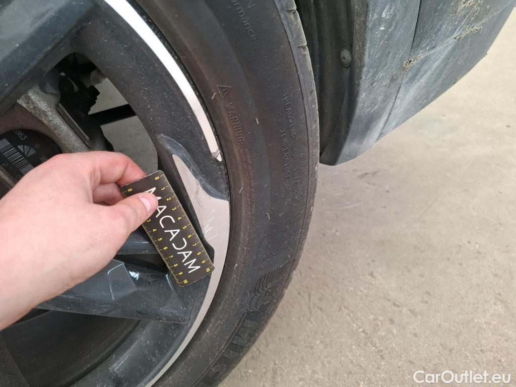  DS  DS7 DS DS 7 Crossback 2017 5P  SUV ETENSE 4x4 300 PERFORMANCE Line  #5