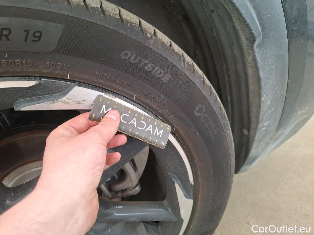  DS  DS7 DS DS 7 Crossback 2017 5P  SUV ETENSE 4x4 300 PERFORMANCE Line  #4