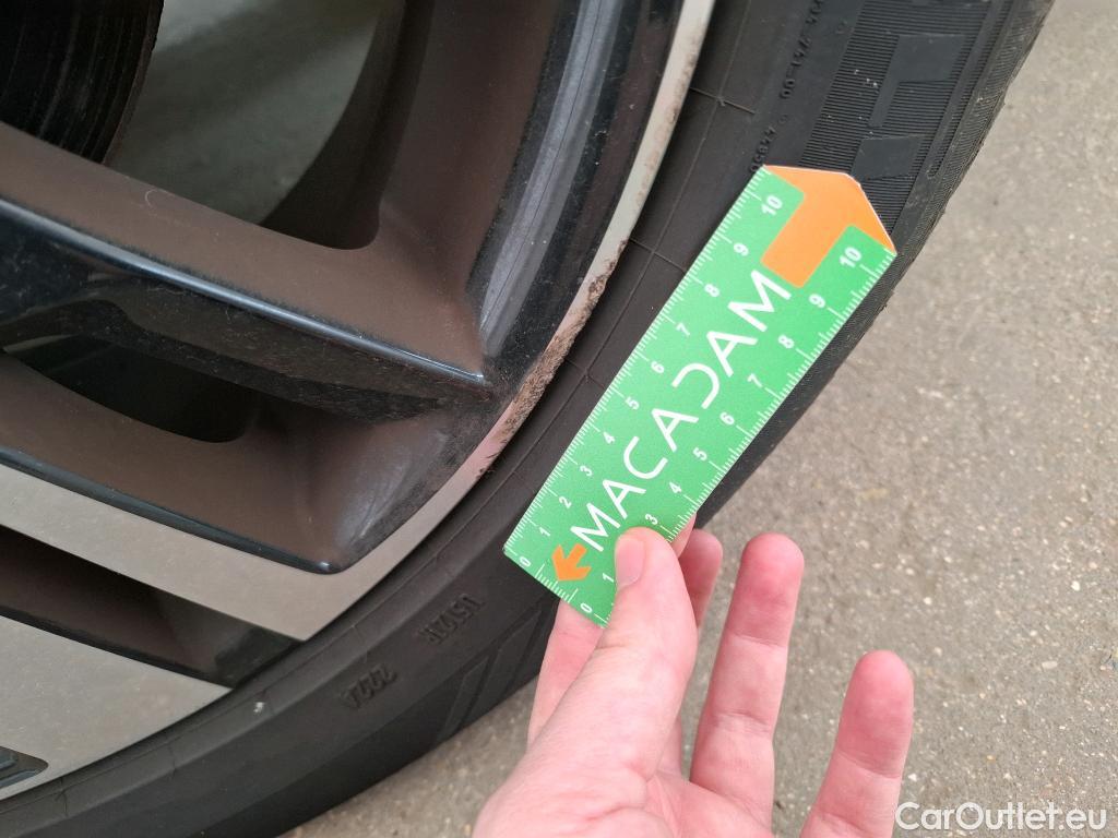  Peugeot  5008  GT 1.2 PureTech 130CV BVA8 7 Sieges E6d #19