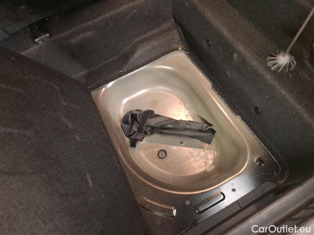  Mini  Cooper MINI Mini / 2014 / 5P / Berline  Edition Greenwich 136 ch BVA7 #72