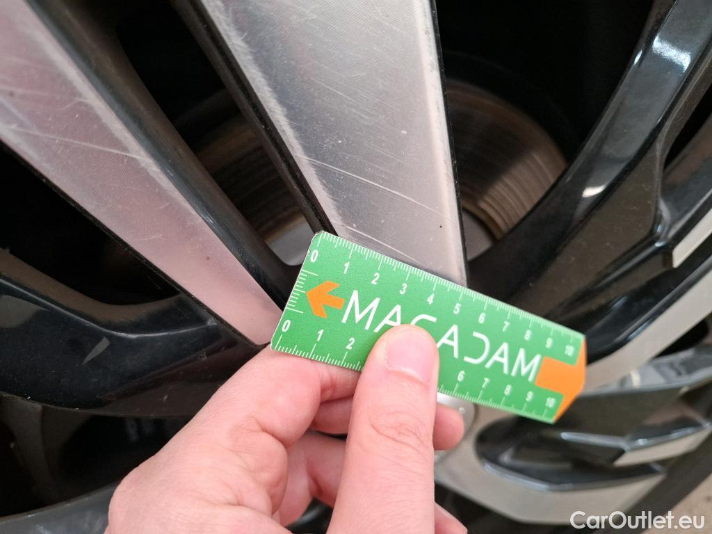  Peugeot  5008  GT 1.2 PureTech 130CV BVA8 7 Sieges E6d #24