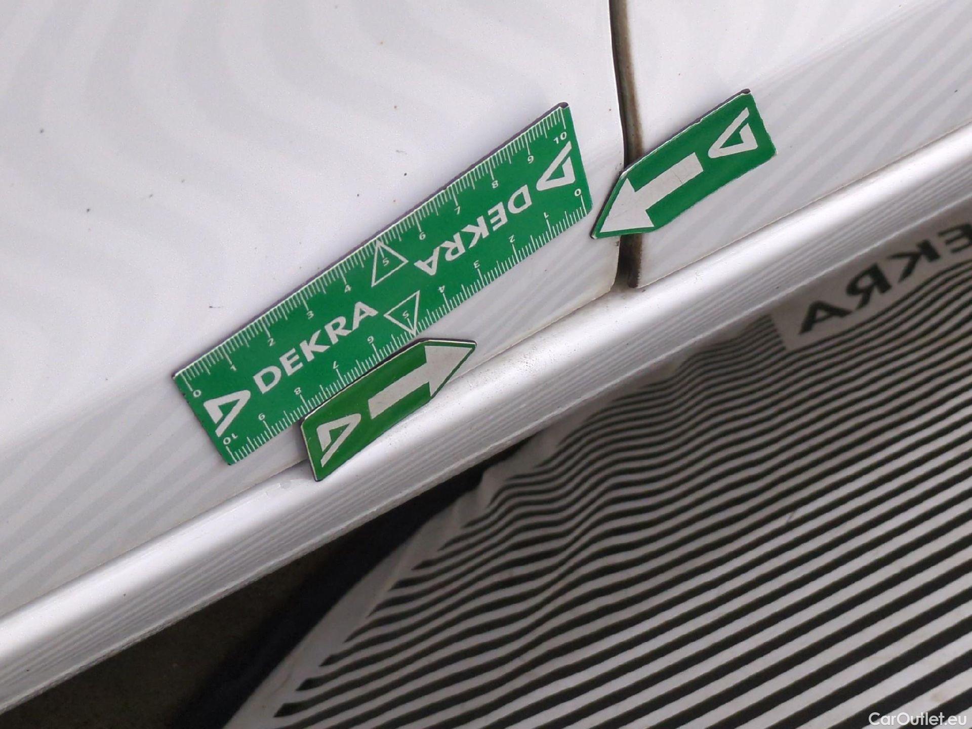  Peugeot  308  Premium Pack 1.5 HDi 130CV BVM6 E6dT #31