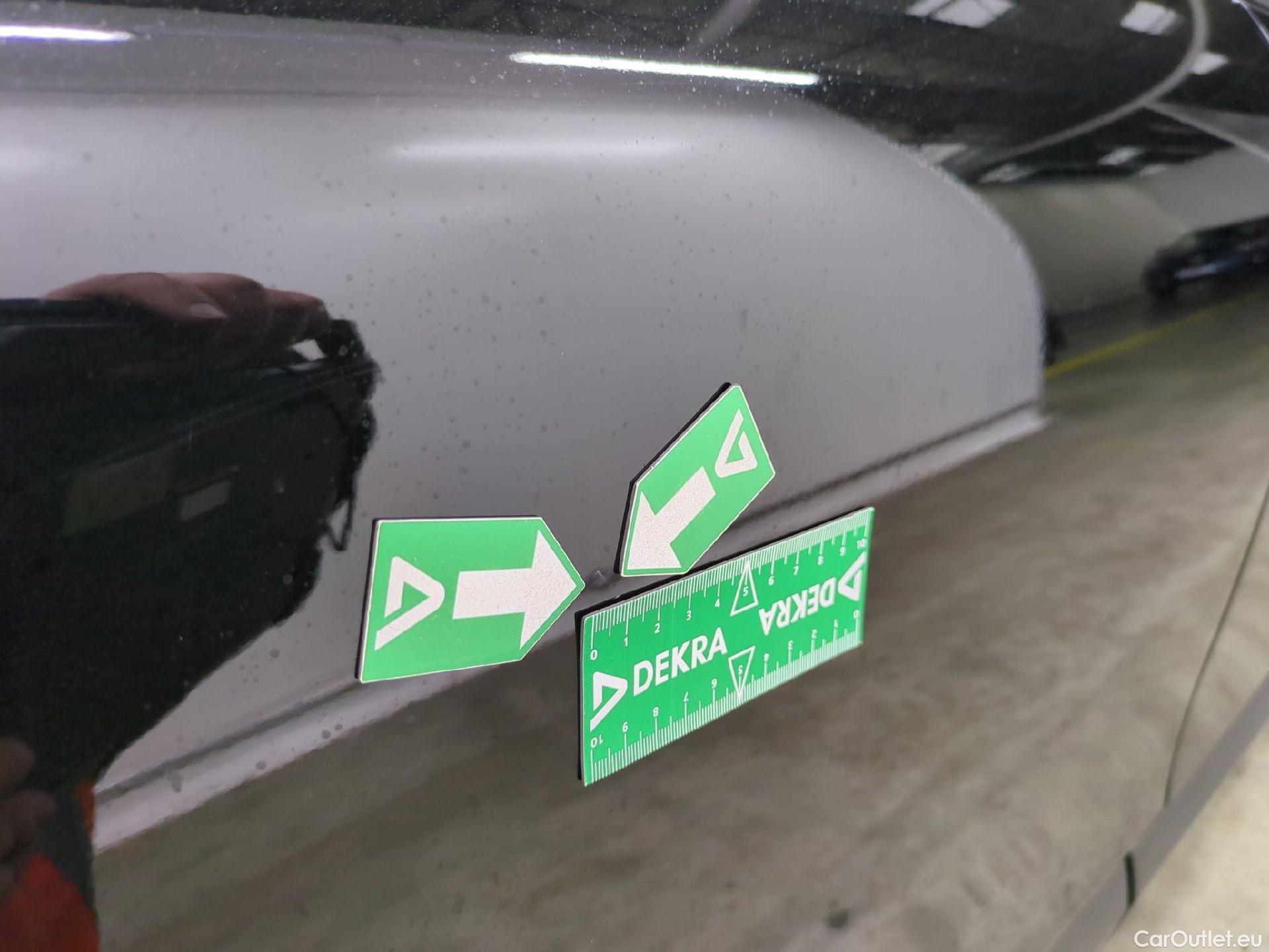  Citroen  C4 CITROEN  X / 2022 / 4P / Berline PureTech 130 S&S EAT8 Feel Pack #17