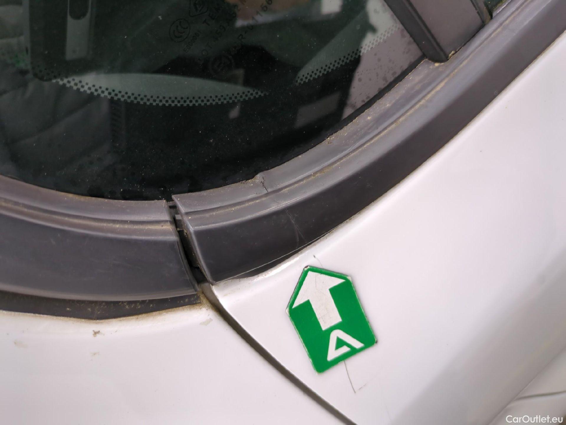  Peugeot  308  Premium Pack 1.5 HDi 130CV BVM6 E6dT #24