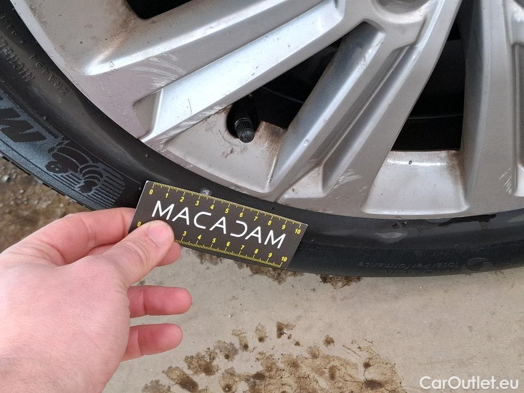  Peugeot  308  Allure 1.2 PureTech 130CV BVA8 E6d #52