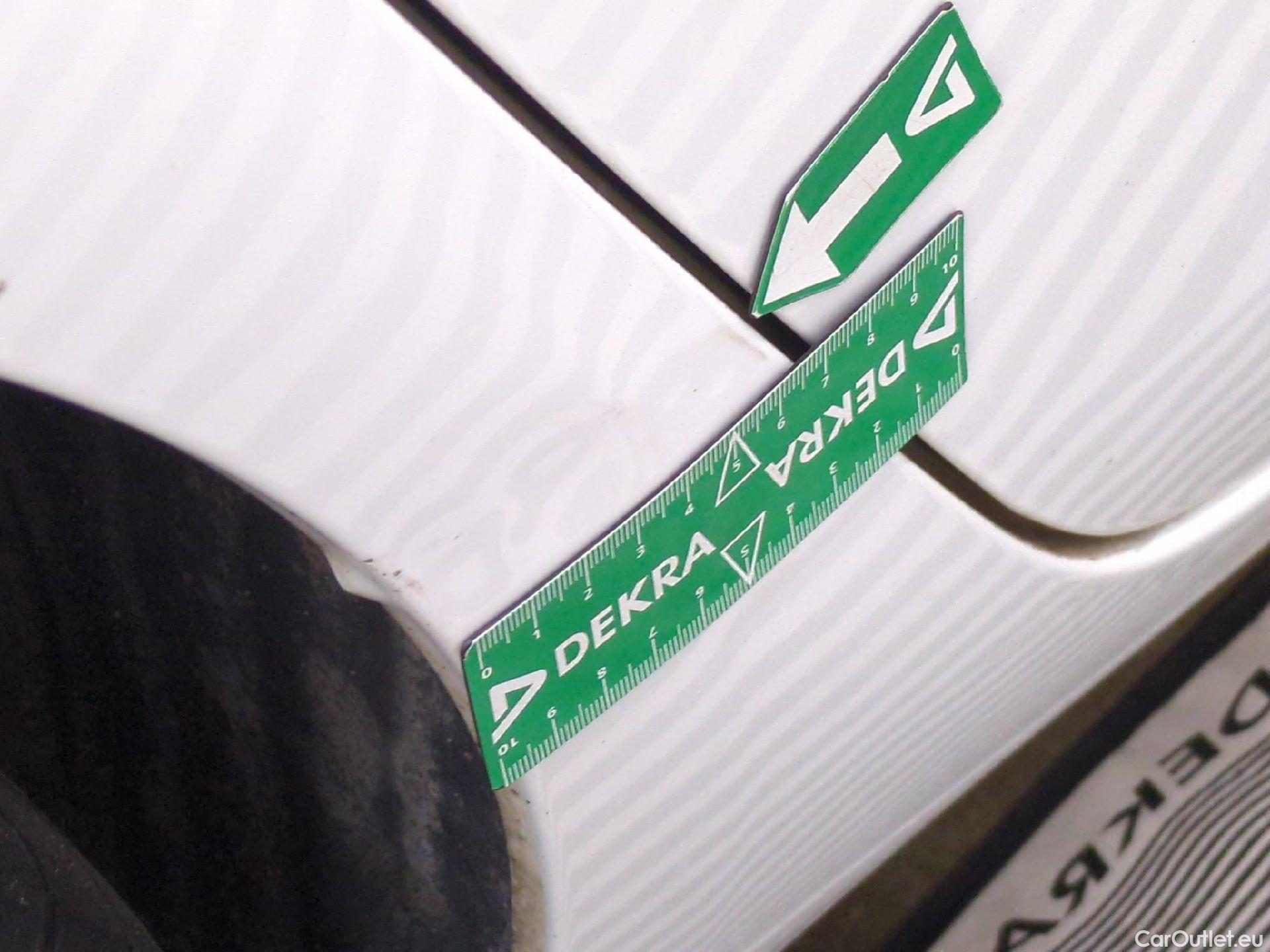  Peugeot  308  Premium Pack 1.5 HDi 130CV BVM6 E6dT #19