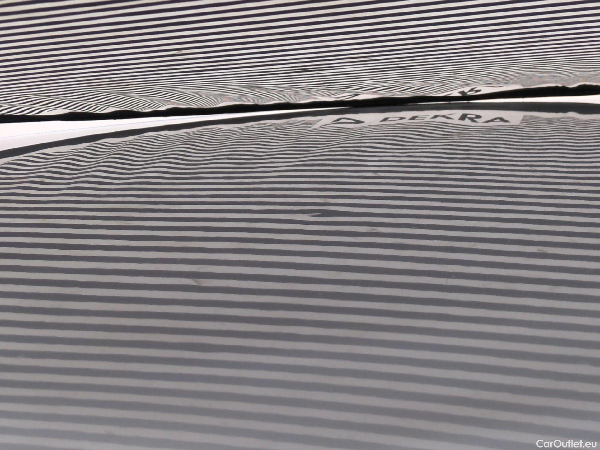  Renault  Captur RENAULT  / 2019 / 5P / SUV techno E-Tech hybride rechargeable 160 #12