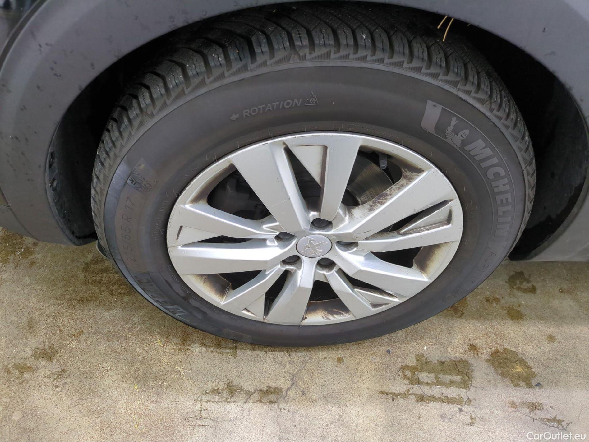  Peugeot  5008  Active Business 1.2 PureTech 130CV BVA8 E6dT #4