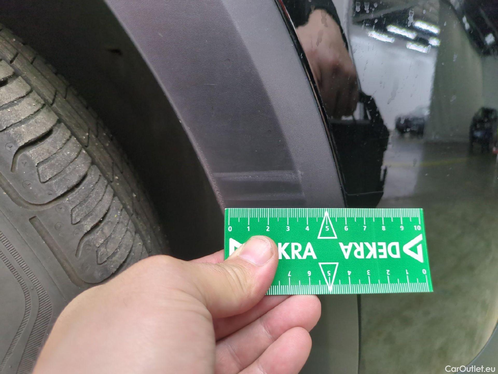  Citroen  C4 CITROEN  X / 2022 / 4P / Berline PureTech 130 S&S EAT8 Feel Pack #9