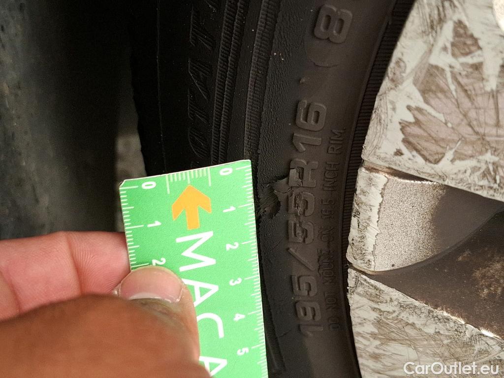  Renault  Clio RENAULT  5p Berline Business TCe 90 - 18 #30